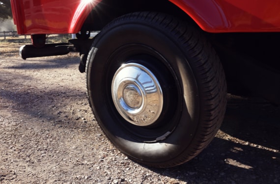 Close up of the 1959 Datsun 1000's wheels