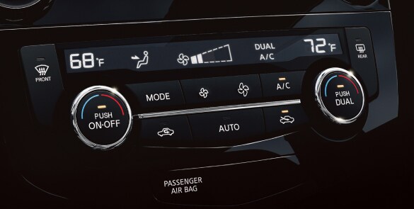 2022 Nissan Qashqai showing dual-zone automatice temperature control