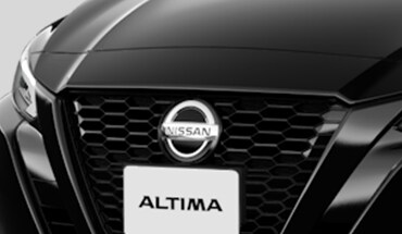 2022 Nissan Altima Gloss black paint sport grille