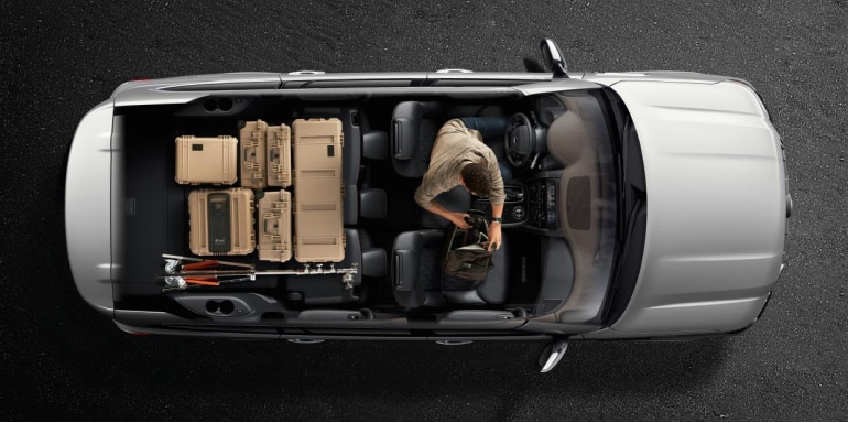 2024 Nissan Armada top view showcasing its cargo capacity