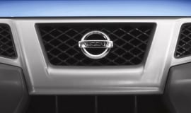 Closeup of Nissan Xterra angled front grille