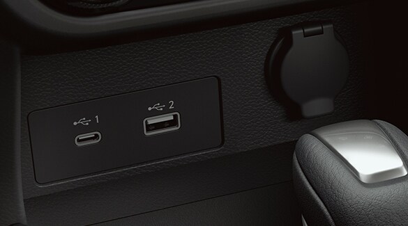 2023 Nissan Kicks showing USB-A and USB-C ports