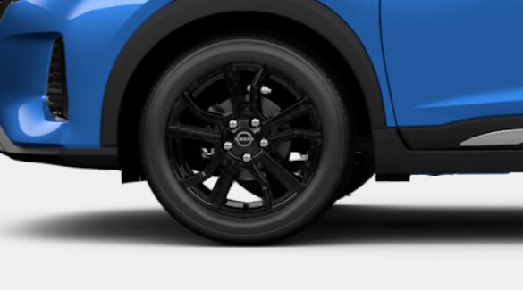 2023 Nissan Kicks wheel to illustrate 4-wheel disc brakes