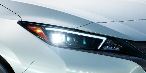 2023 Nissan LEAF brilliant LED headlights