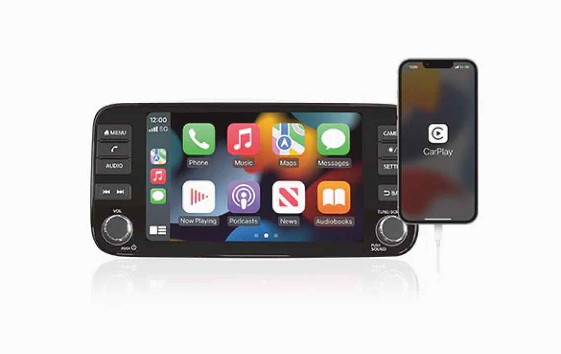 2024 Nissan LEAF touch screen showing Apple Carplay screen