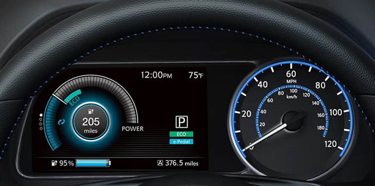 2025 Nissan LEAF customizable digital display gauge cluster