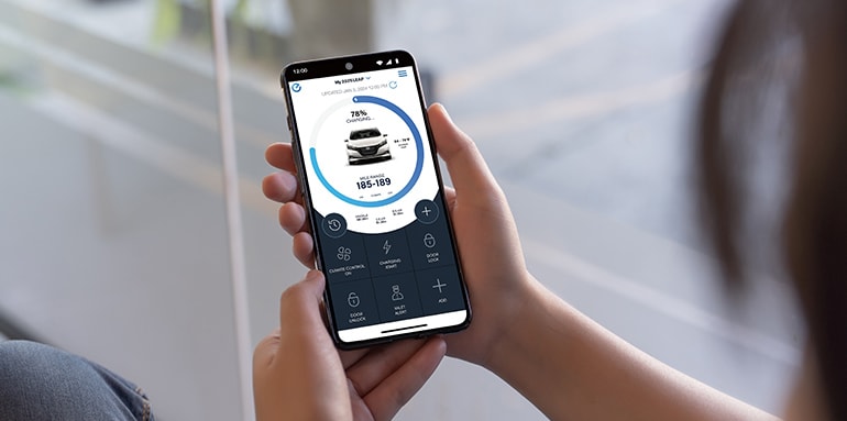 2025 Nissan LEAF Nissan Connect App Services