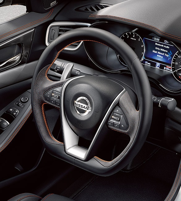 2022 Nissan Maxima heated D-shaped steering wheel