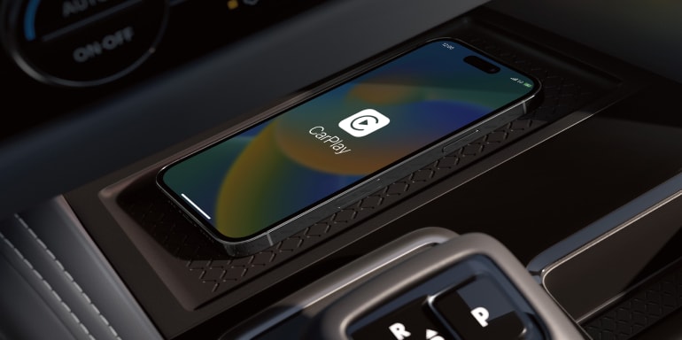 Nissan Pathfinder connected to Apple Carplay