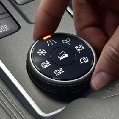 2024 Nissan Pathfinder Drive & Terrain mode dial