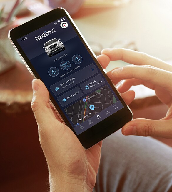 2023 Nissan Rogue showing Nissanconnect app remote access on smartphone.