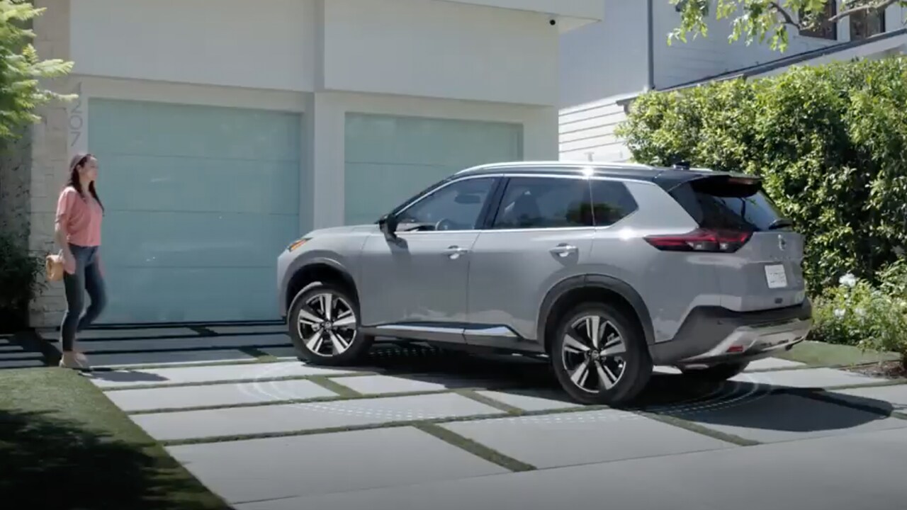 2023 Nissan Rogue safety shield 360 video.