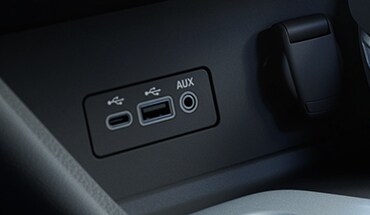 2022 Nissan Sentra showing USB-C and USB ports