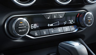 2022 Nissan Sentra showing controls for dual zone automatic temperature control