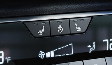 2022 Nissan Sentra showing heated front seat controls