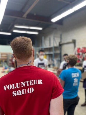 Nissan volunteers squad at Habitat for Humanity