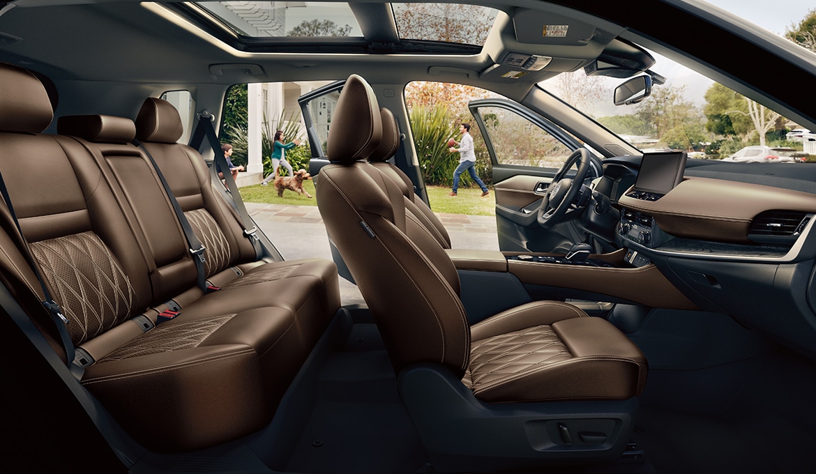 2024 Nissan Rogue Premium Leather seats