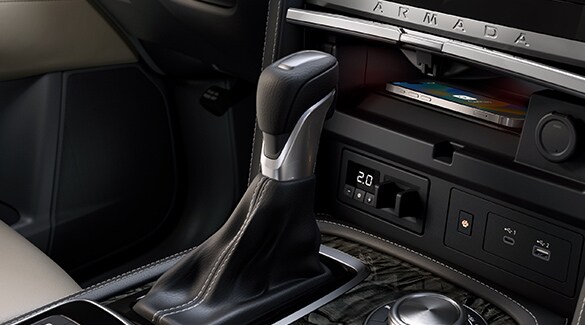 2023 Nissan Armada gear shifter illustrating 7-speed automatic transmission.