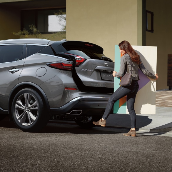 Person triggering the Motion Activated Liftgate with their foot in the 2024 Nissan Murano