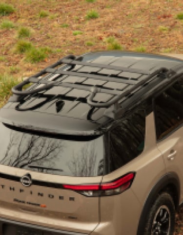 Nissan Pathfinder Rock Creek black tubular roof rack